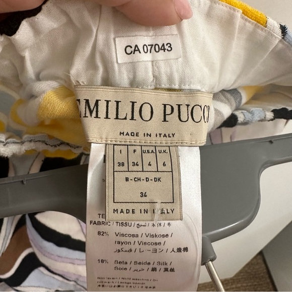 Emilio Pucci Shorts - Picture 6 of 6